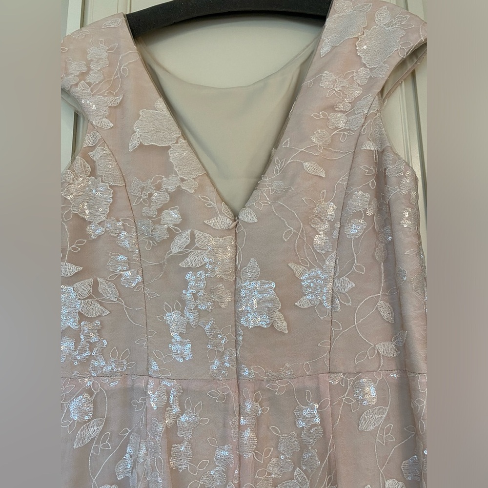 NWT Vera Wang Dress - Picture 3 of 9